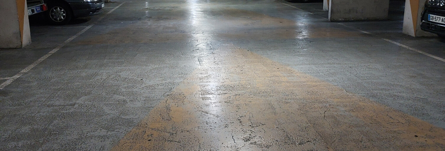 Garage  11 m² à vendre à Nice (06300)