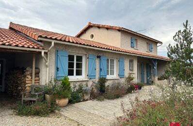 vente maison 255 000 € à proximité de Saint-Adjutory (16310)
