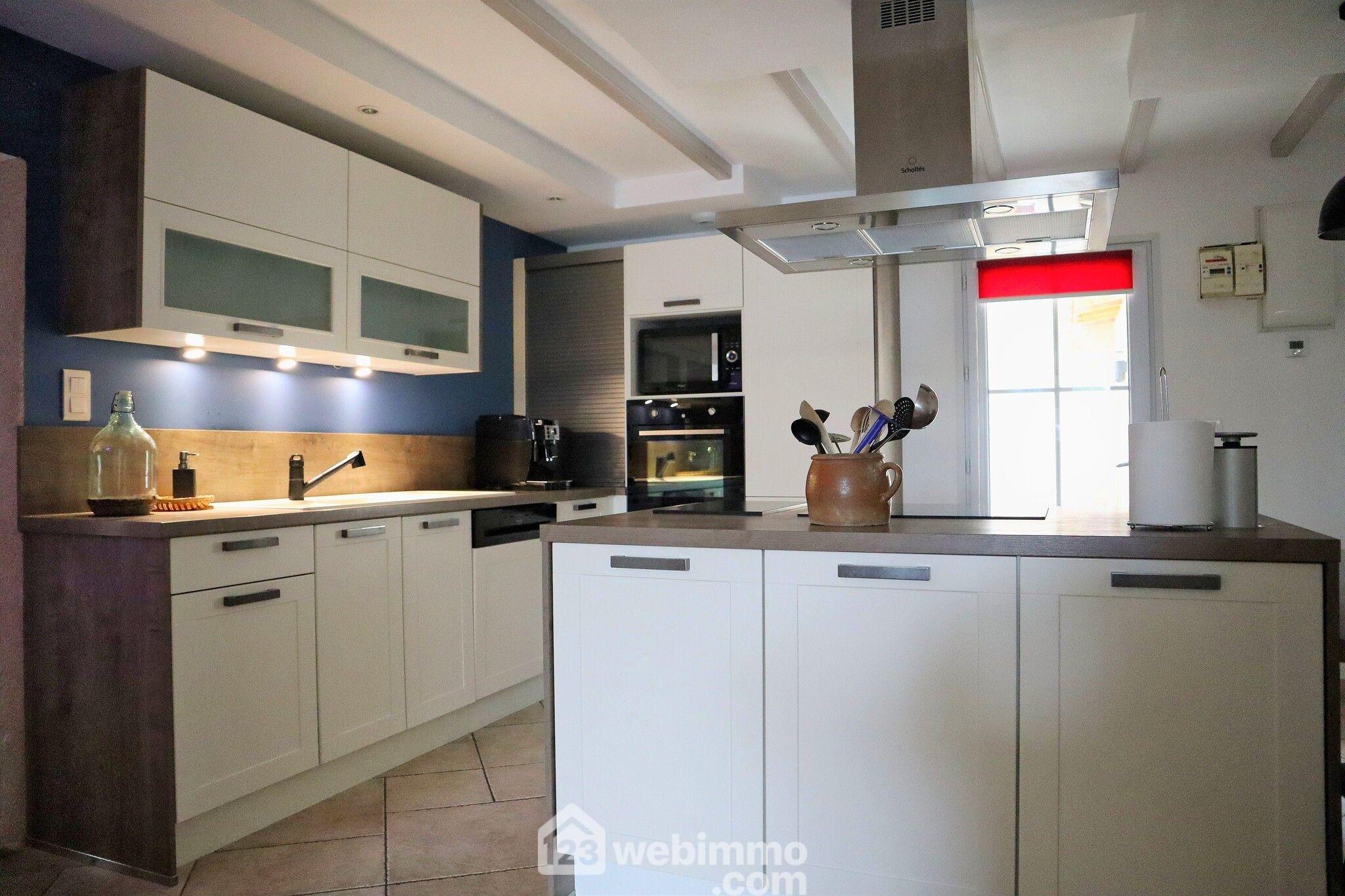 Photo Maison - 175m² - Nieuil-l'Espoir image 2/4
