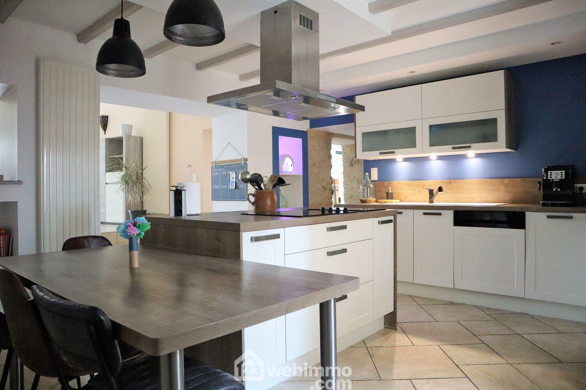 Photo Maison - 175m² - Nieuil-l'Espoir image 3/4