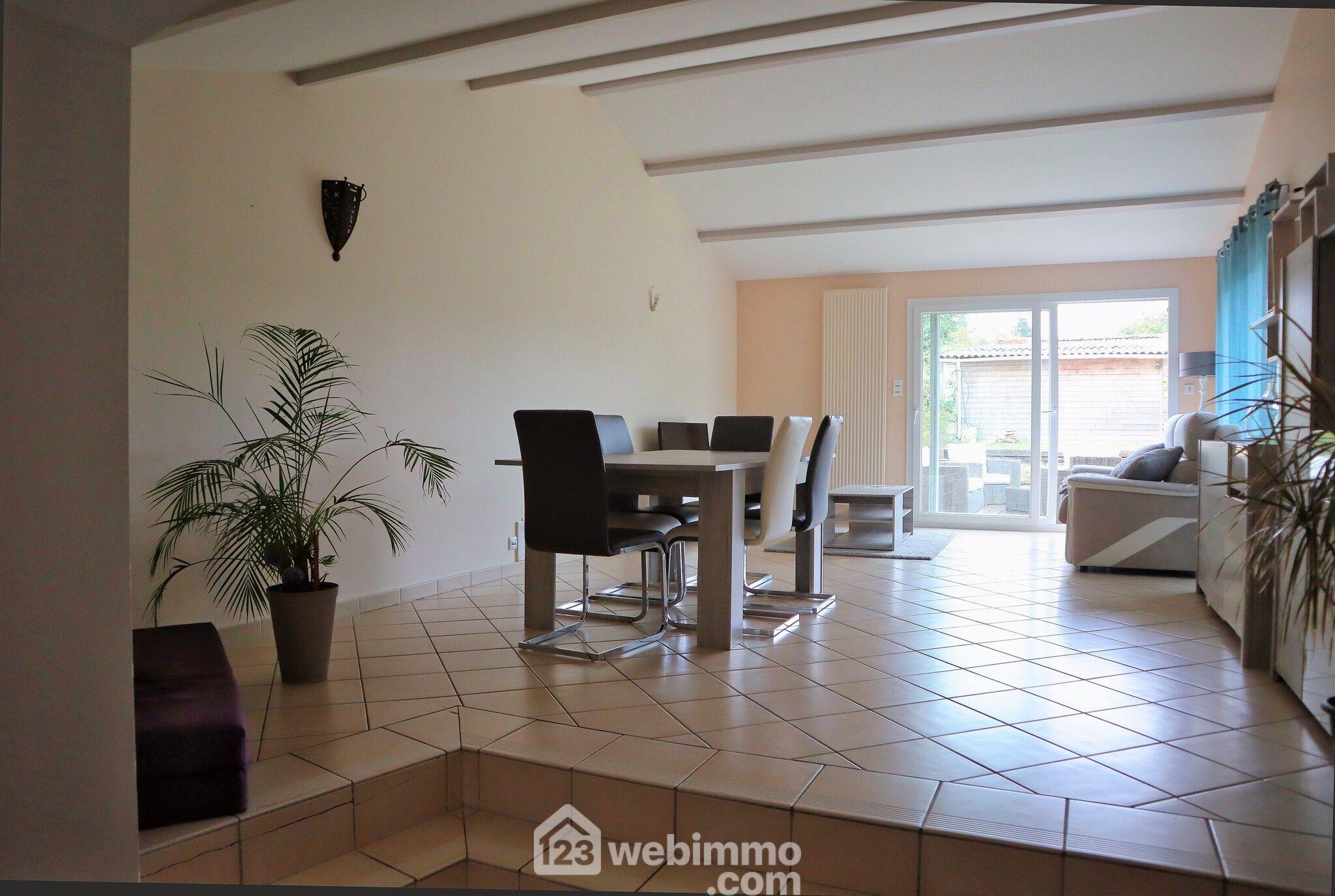 Photo Maison - 175m² - Nieuil-l'Espoir image 4/4