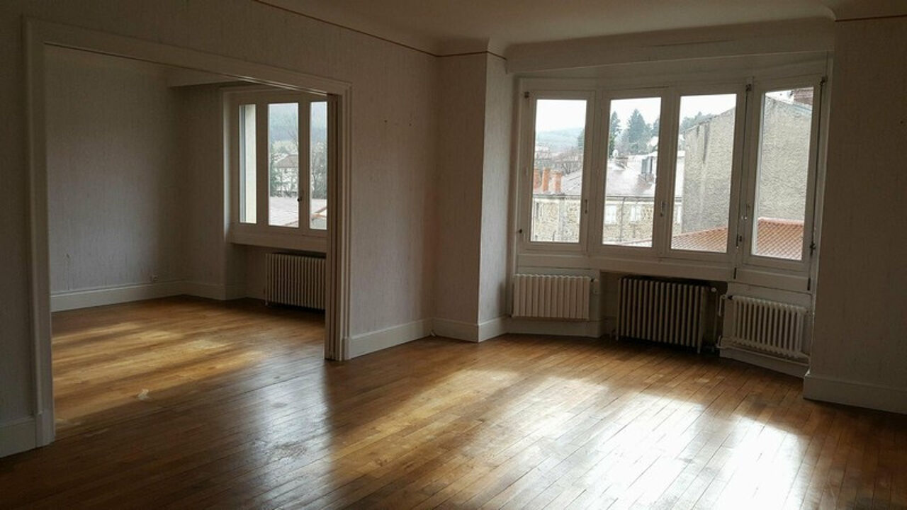 appartement 4 pièces 80 m2 à louer à Saint-Julien-Molin-Molette (42220)