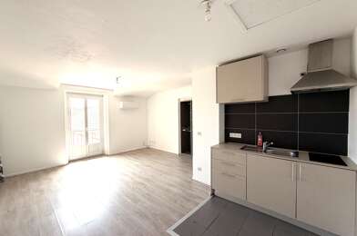 Appartement 3 pièces 361 €