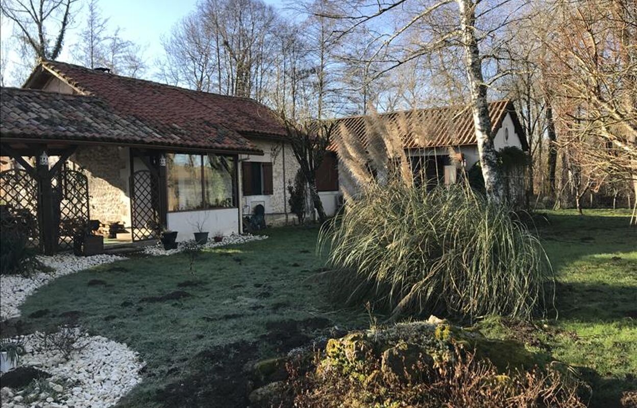 maison 5 pièces 115 m2 à vendre à Champagnac-de-Belair (24530)