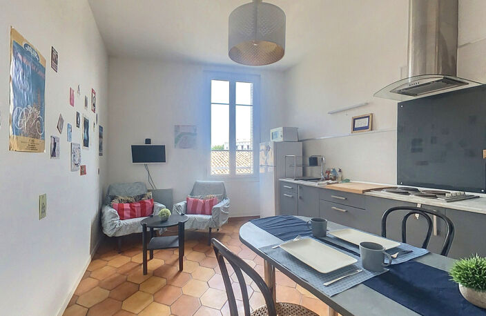AVIGNON  , T3 bis  intra muros 56 m2 — photo 2