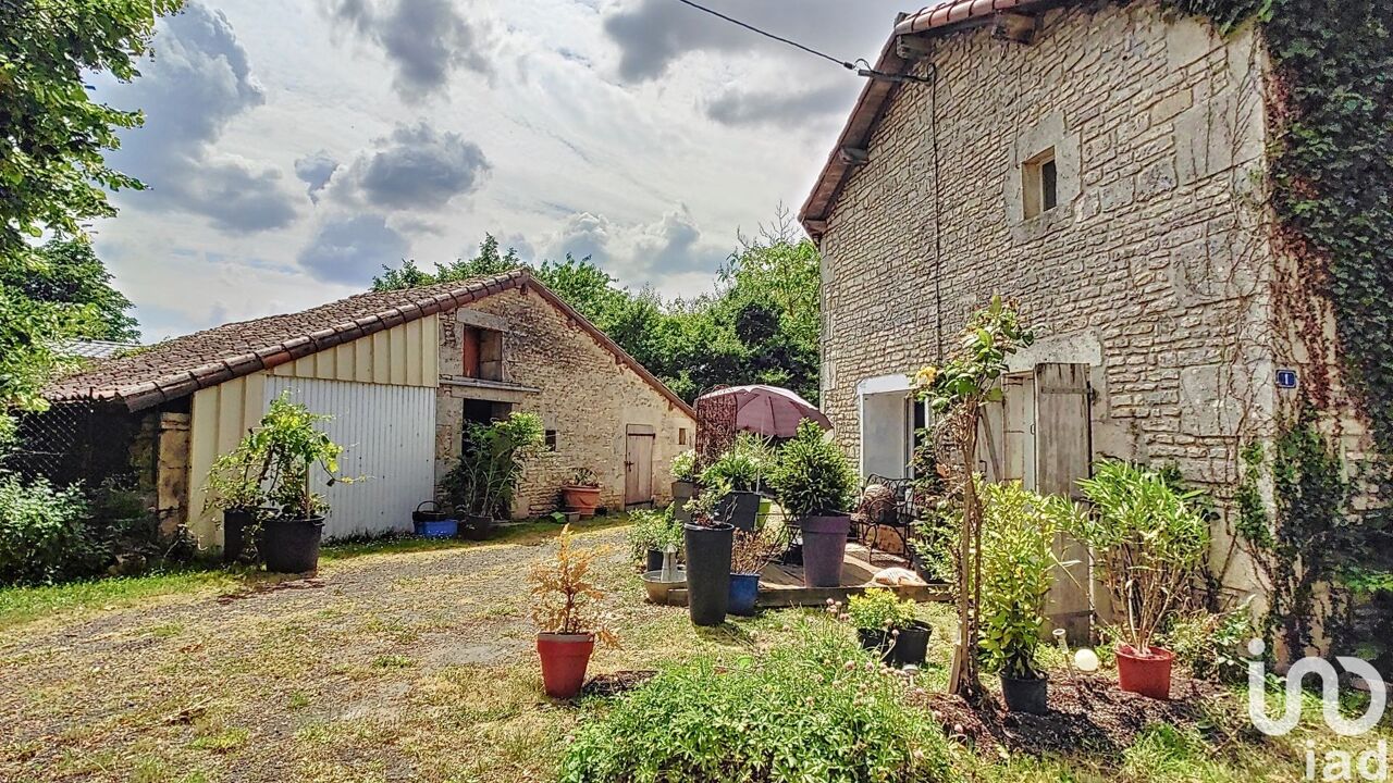 maison 4 pièces 115 m2 à vendre à Usson-du-Poitou (86350)