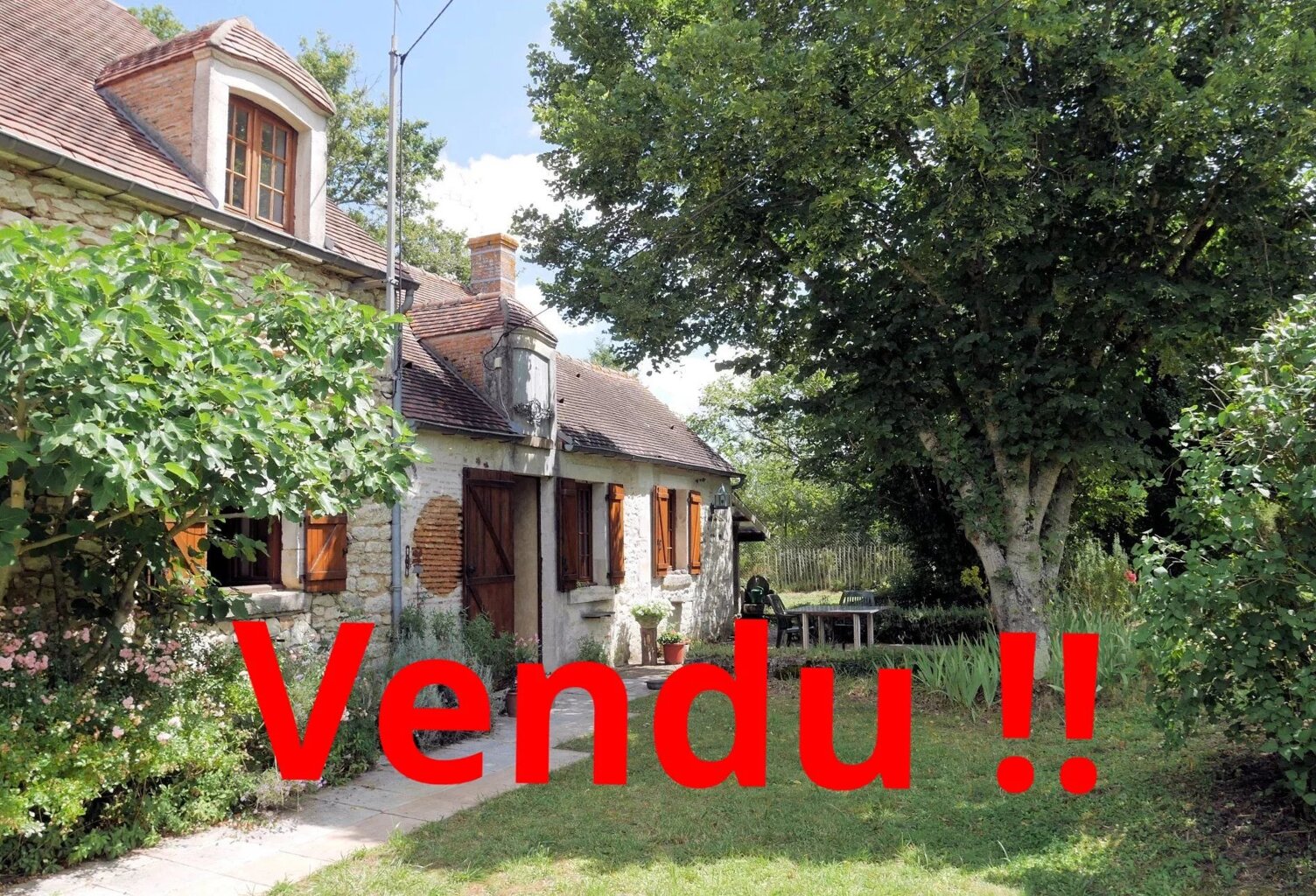 A vendre dans le Cher une ferme, grange et terrain de 1986m² — photo 1