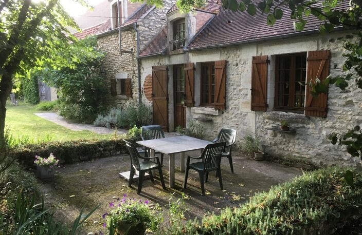 A vendre dans le Cher une ferme, grange et terrain de 1986m² — photo 3