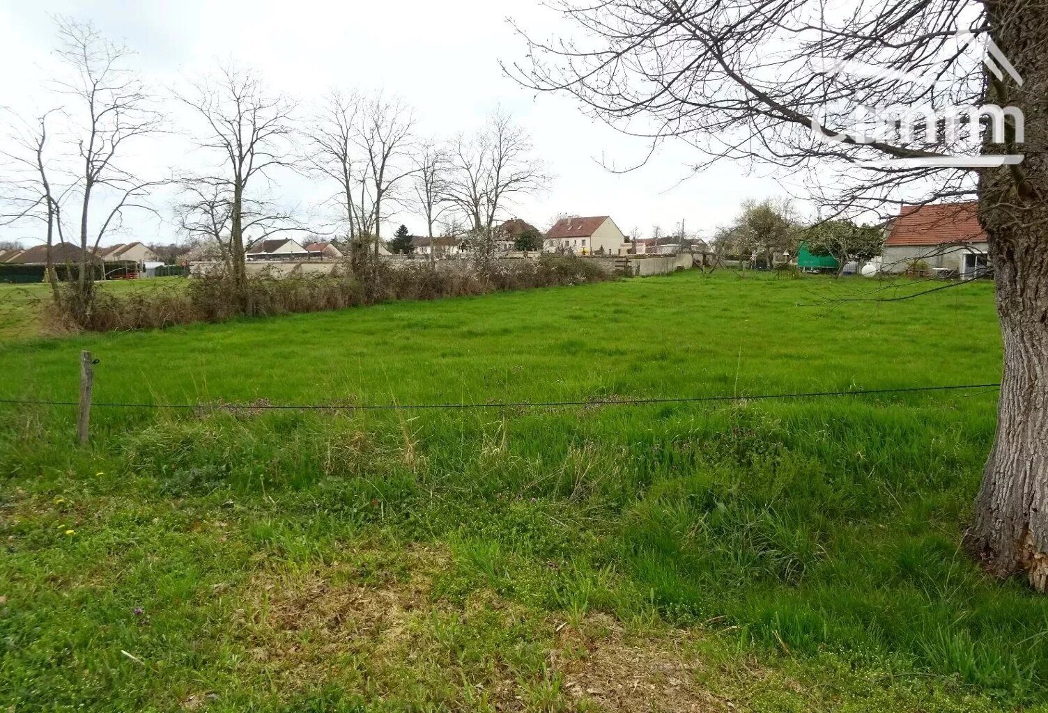 Dans le bourg — photo 1