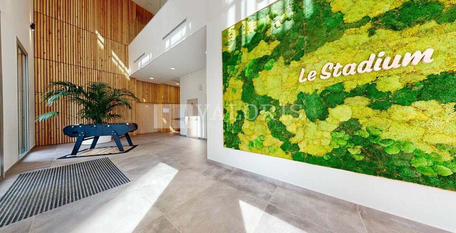 BUREAUX à LOUER — photo 1