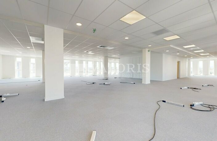 BUREAUX à LOUER — photo 3