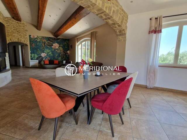 Exceptionnelle Villa de cachet avec piscine — photo du bien