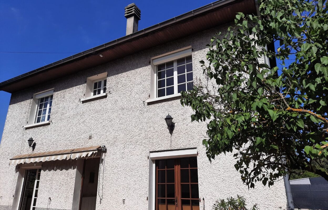 maison 5 pièces 140 m2 à vendre à Cessieu (38110)