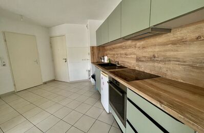 location appartement 640 € CC /mois à proximité de Puissalicon (34480)