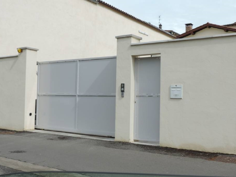 PARKING — photo 1