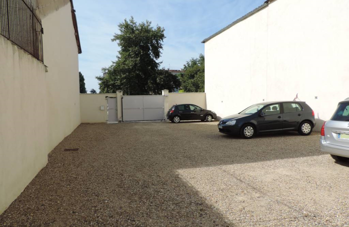 PARKING — photo 2