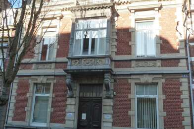 Maison 15 pièces 330120 €