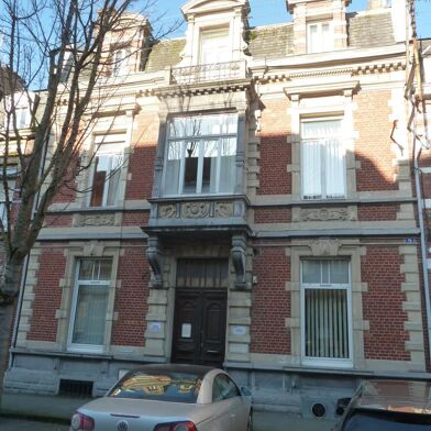 Maison 15 pièces 330120 €