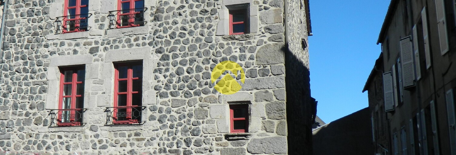 Maison 6 Pièces 155 m² à vendre à Murat (15300)