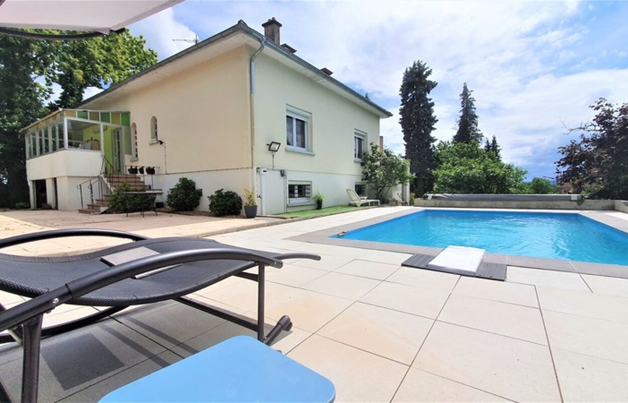 maison 8 pièces 220 m2 à vendre à Luxeuil-les-Bains (70300)