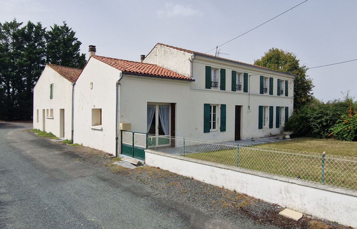 maison 6 pièces 166 m2 à vendre à Saint-Coutant-le-Grand (17430)