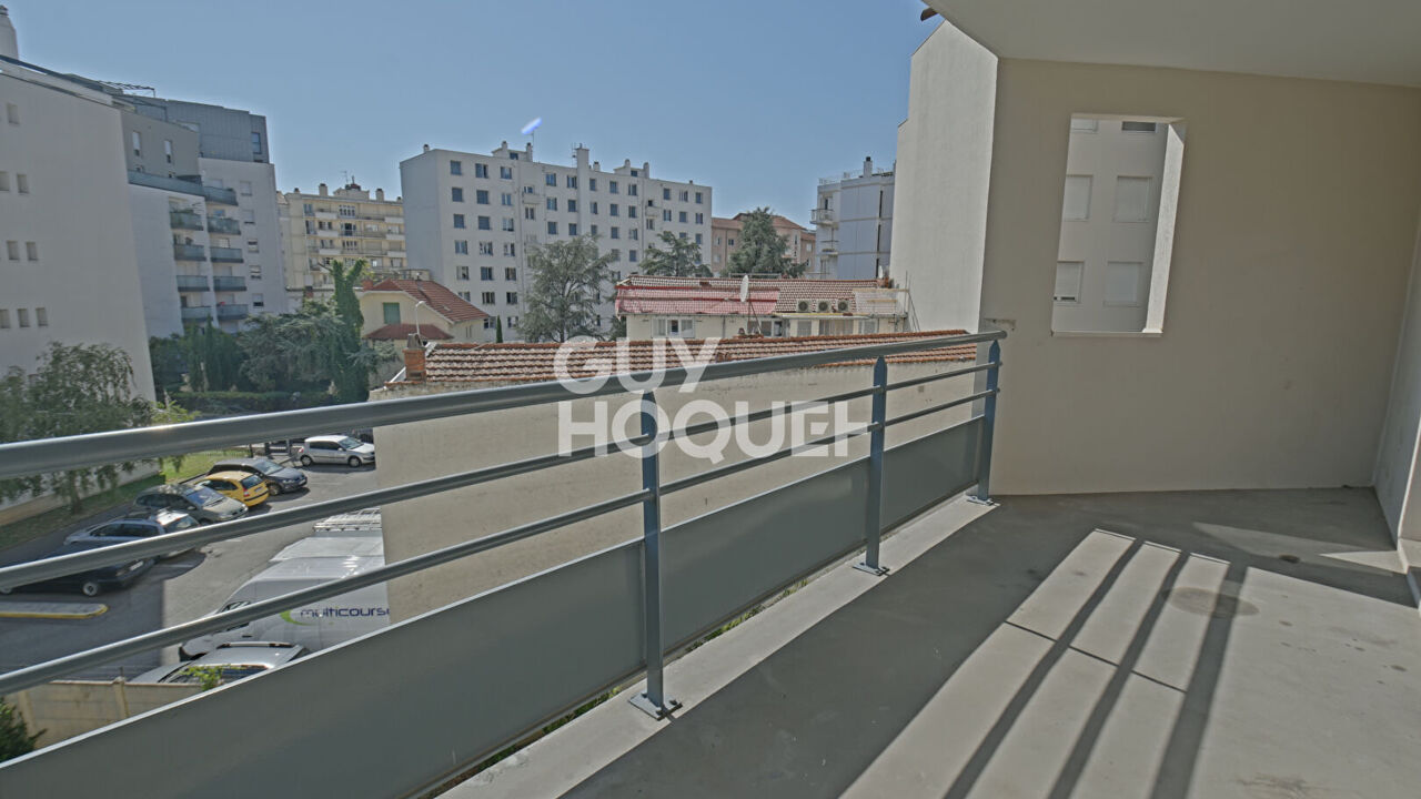 appartement 3 pièces 72 m2 à vendre à Lyon 8 (69008)