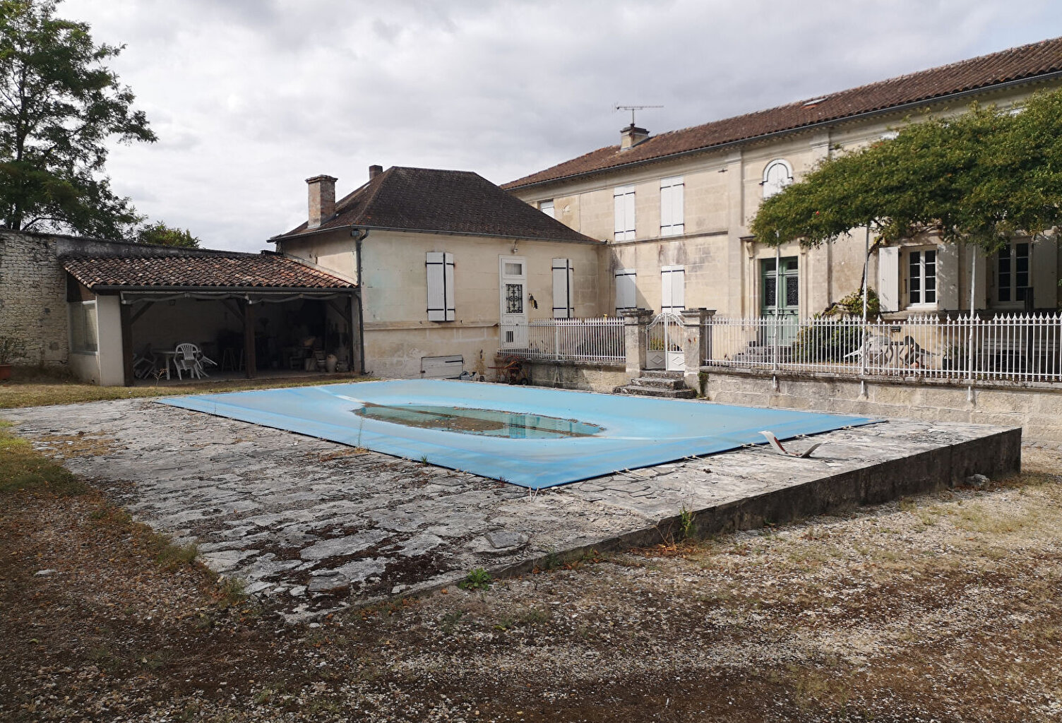 BELLE MAISON CHARENTAISE — photo 1