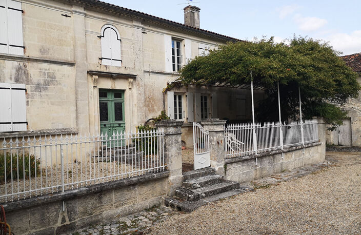 BELLE MAISON CHARENTAISE — photo 2