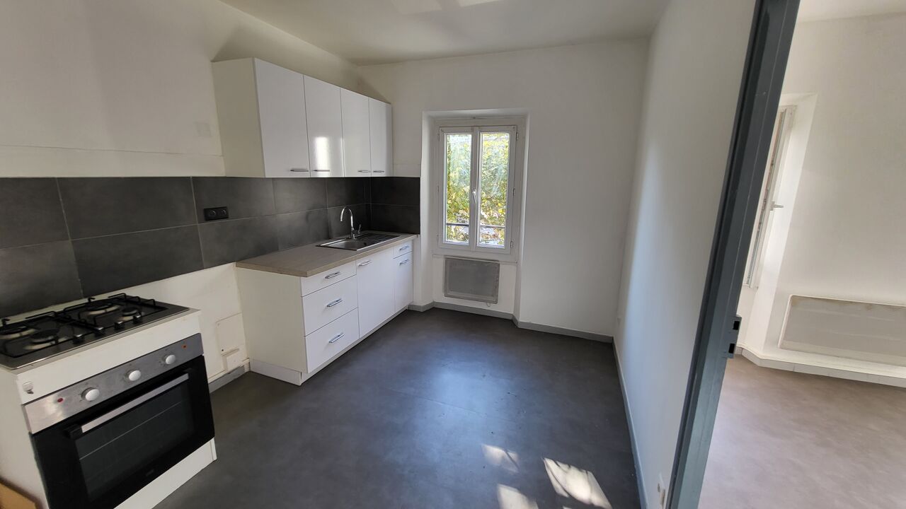 appartement 2 pièces 46 m2 à vendre à Pierrefeu-du-Var (83390)