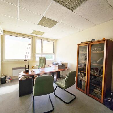 Commerce 10 pièces 106000 €