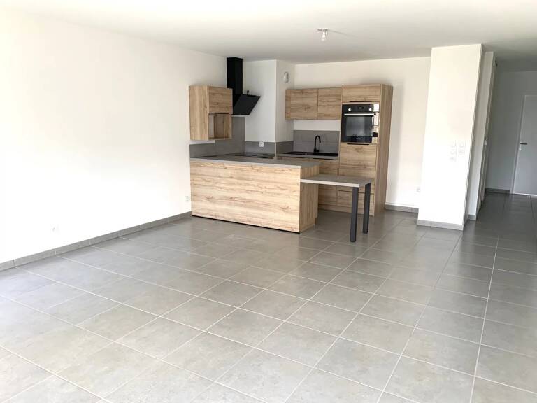 JOLI T4 DANS UNE RESIDENCE NEUVE - VILLEFRANCHE — photo 1