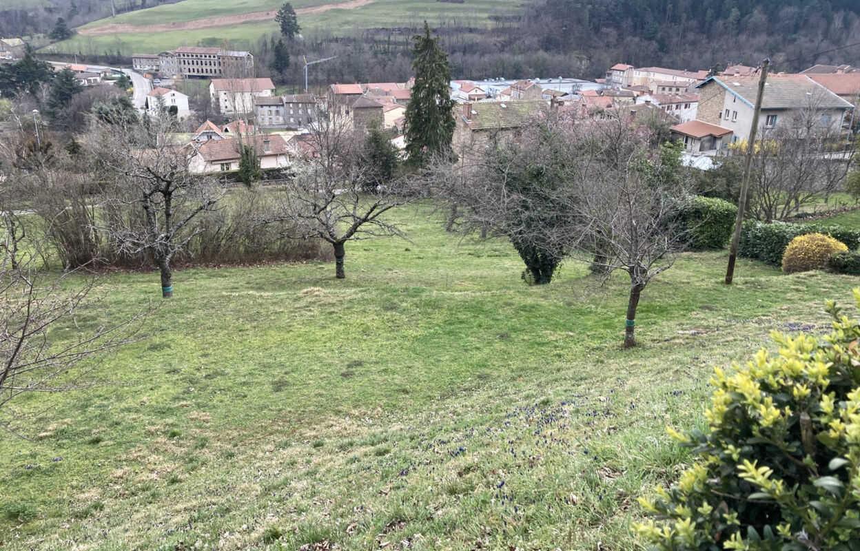 terrain  pièces 965 m2 à vendre à Bourg-Argental (42220)