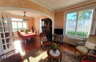 maison 10 pièces 256 m2 à vendre à Saint-Florent-sur-Cher (18400)