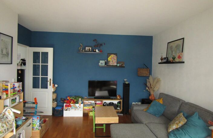 APPARTEMENT T 3 - TERRASSE - JARDIN - BOX — photo 2