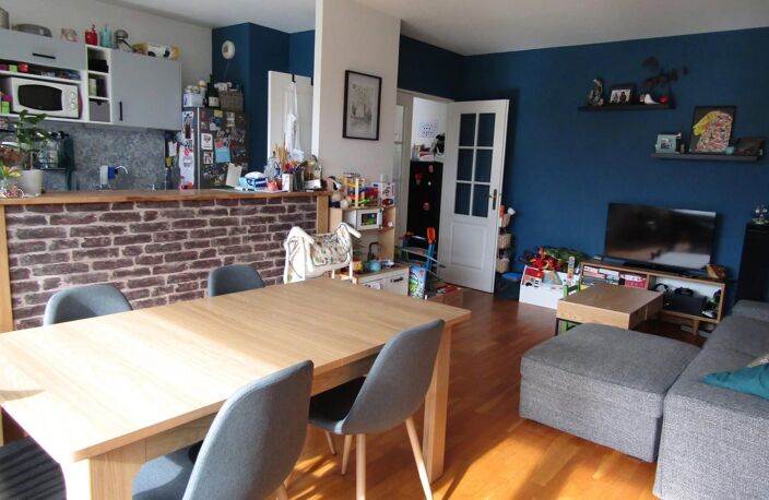 APPARTEMENT T 3 - TERRASSE - JARDIN - BOX — photo 4