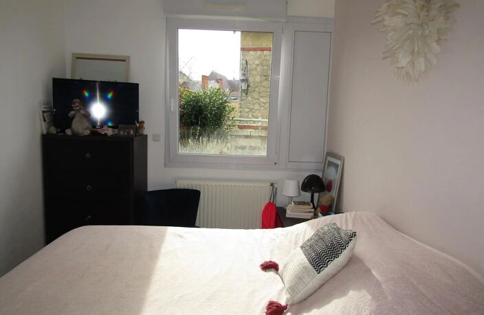 APPARTEMENT T 3 - TERRASSE - JARDIN - BOX — photo 5