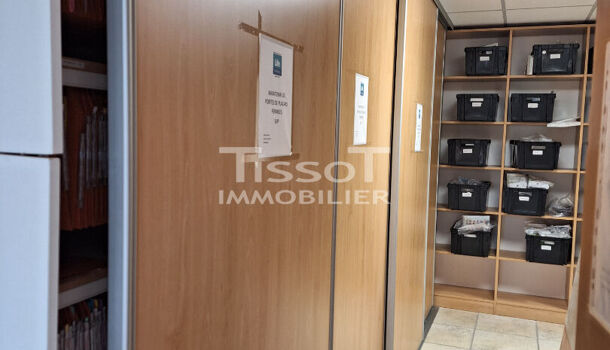 Bureau 1 pièces  à louer Nîmes 30900