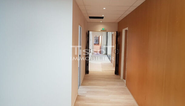 Bureau 1 pièces  à louer Nîmes 30900