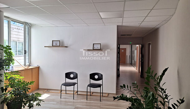 Bureau 1 pièces  à louer Nîmes 30900