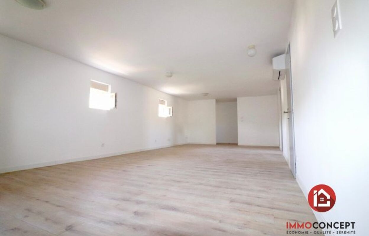 appartement 4 pièces 85 m2 à louer à Saint-Étienne-des-Sorts (30200)