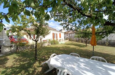 vente maison 249 000 € à proximité de Angeac-Charente (16120)