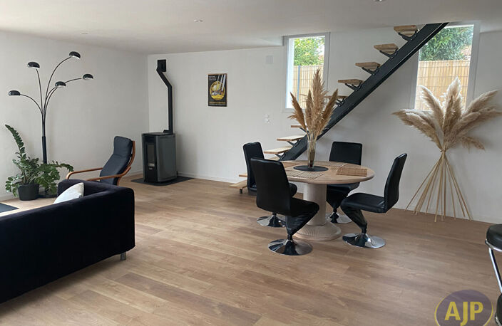 Maison Les Sables D Olonne 5 pièce(s) 110 m2 avec jardin. — photo 2