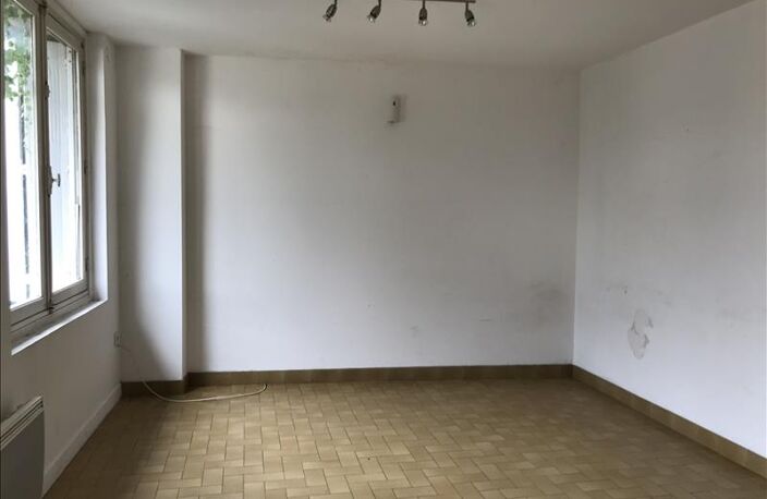 Maison en pierre de 5 pièces principales — photo 2