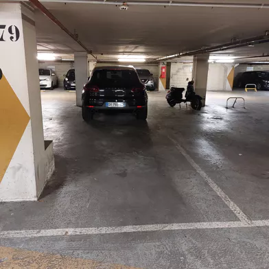 Parking 11 m²