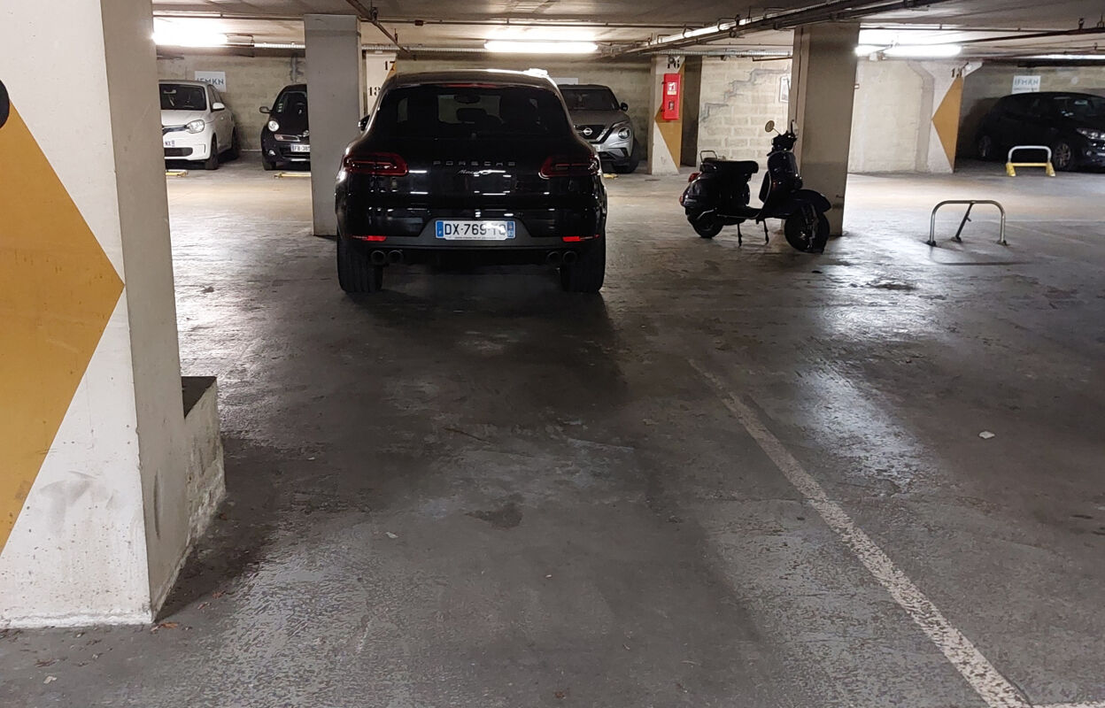 garage  pièces 11 m2 à vendre à Nice (06300)