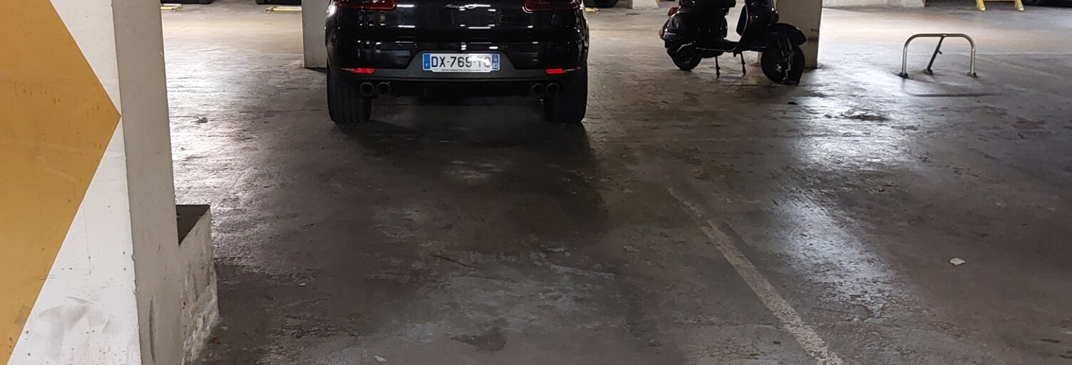 Garage  11 m² à vendre à Nice (06300)