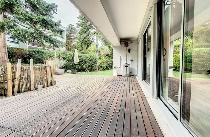 Appartement avec jardin et terrasse — photo 2