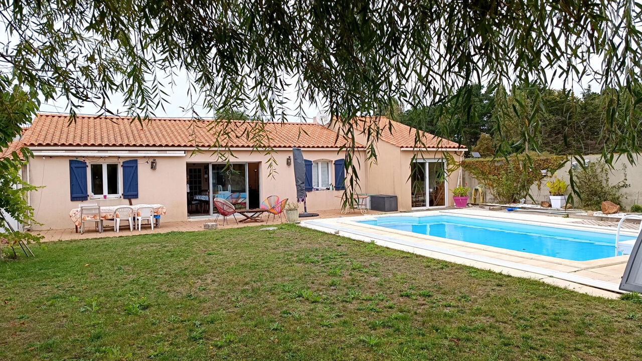 maison 6 pièces 128 m2 à vendre à Olonne-sur-Mer (85340)