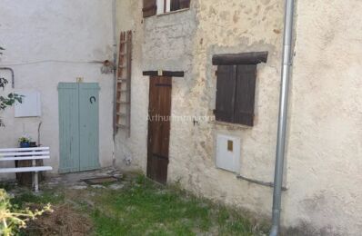 vente maison 60 500 € à proximité de Moriez (04170)