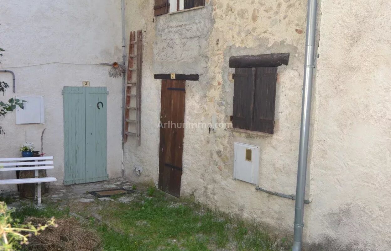 maison 2 pièces 40 m2 à vendre à Lambruisse (04170)